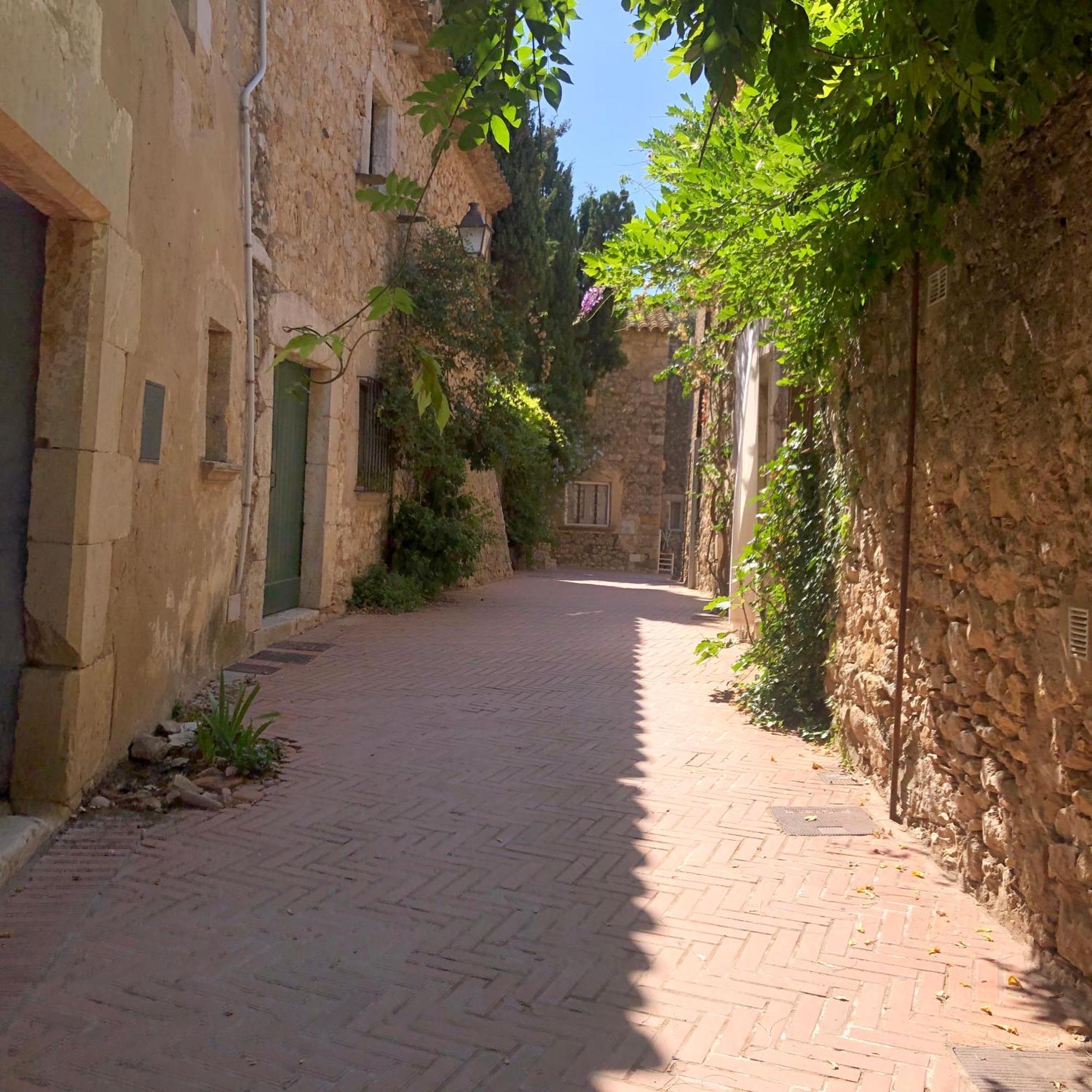 L'Odyssee Roses Exterior photo